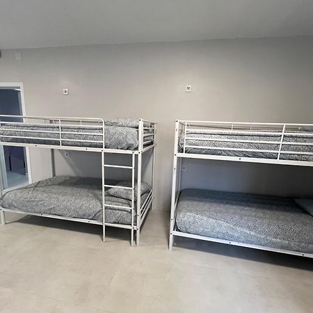 Hostel Oasis Madryt Zewnętrze zdjęcie
