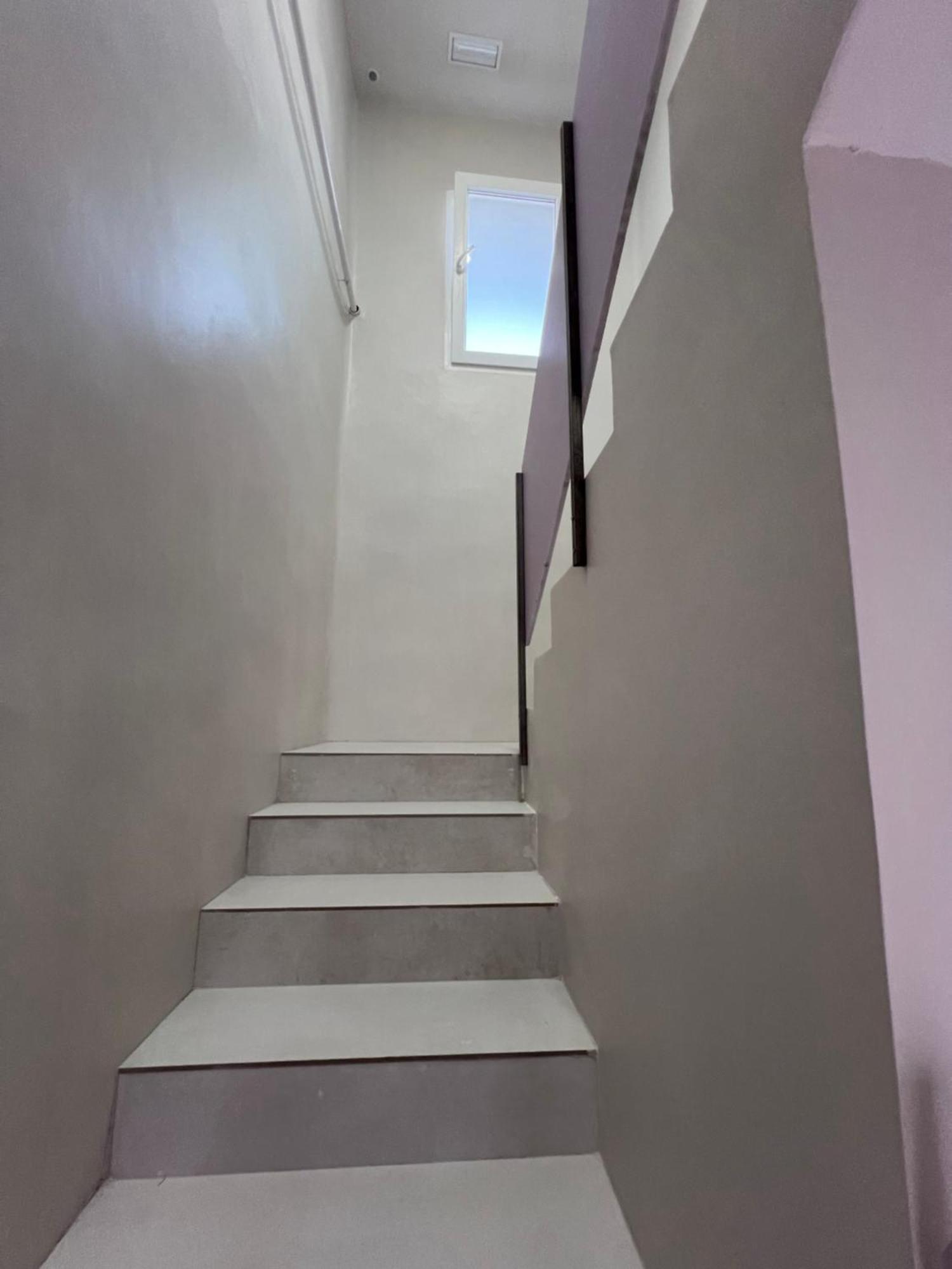 Hostel Oasis Madryt Zewnętrze zdjęcie