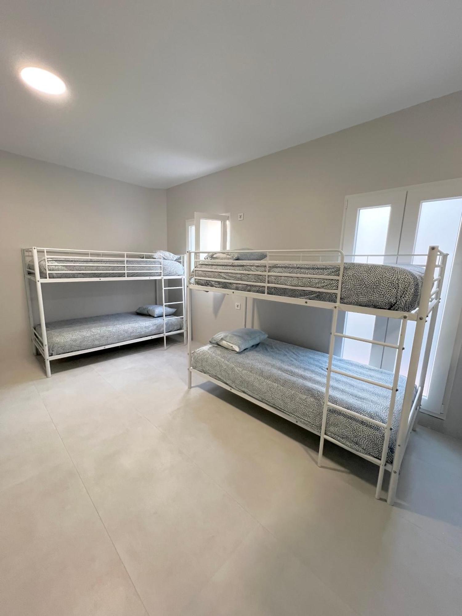 Hostel Oasis Madryt Zewnętrze zdjęcie