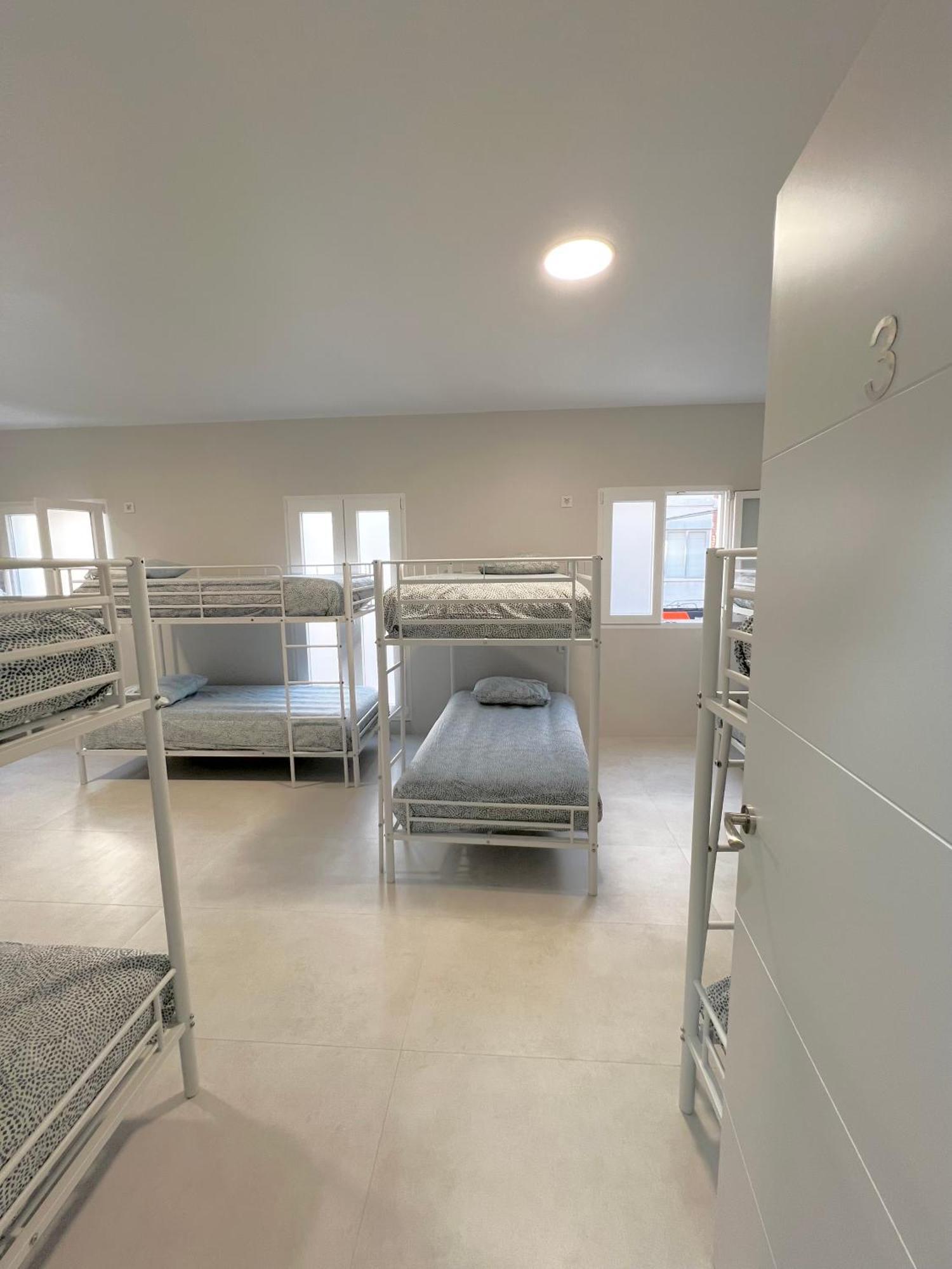 Hostel Oasis Madryt Zewnętrze zdjęcie