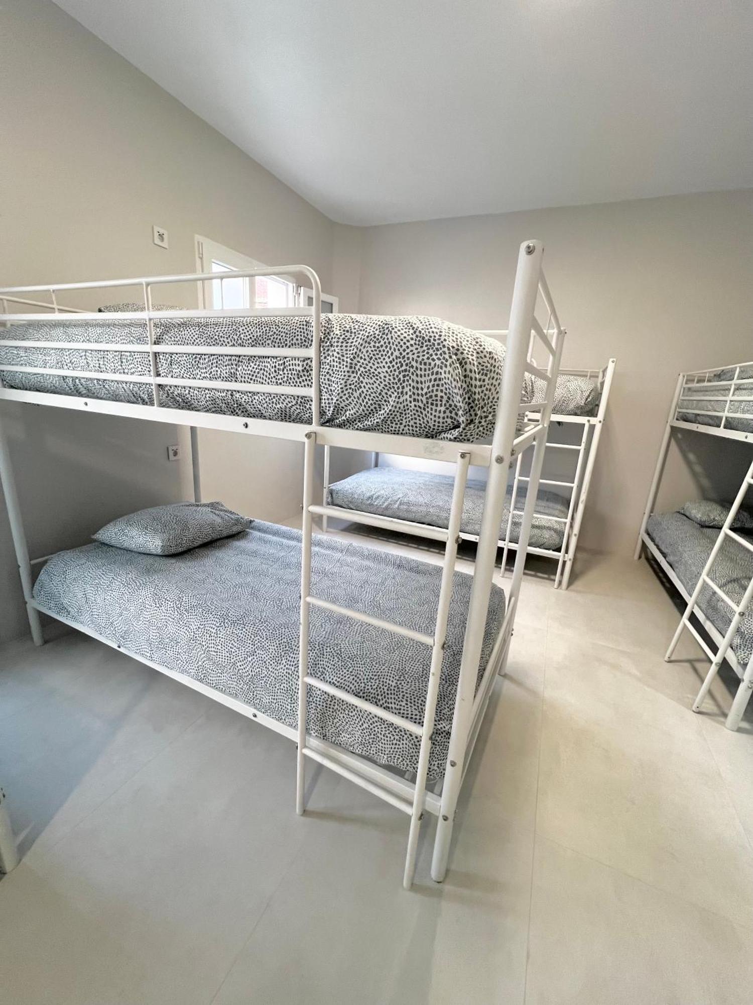 Hostel Oasis Madryt Zewnętrze zdjęcie