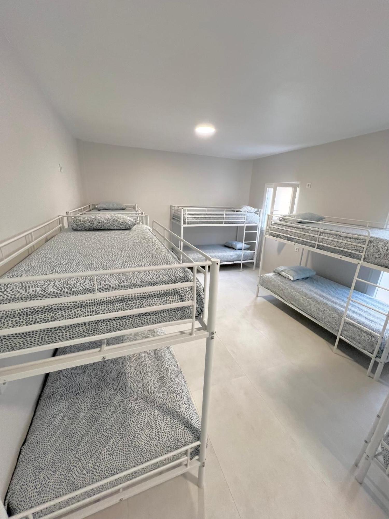 Hostel Oasis Madryt Zewnętrze zdjęcie