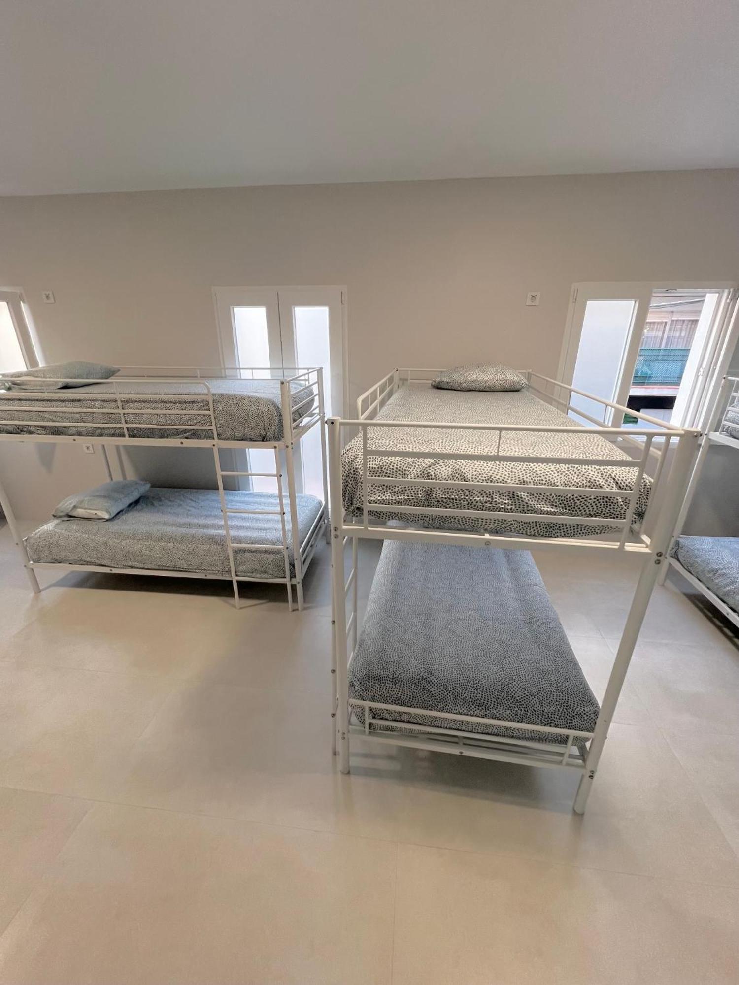 Hostel Oasis Madryt Zewnętrze zdjęcie